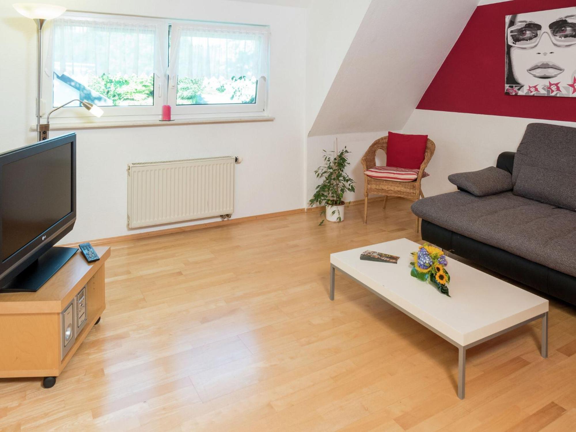 Cozy Apartment In Schwenningen With Garden Villingen-Schwenningen Buitenkant foto