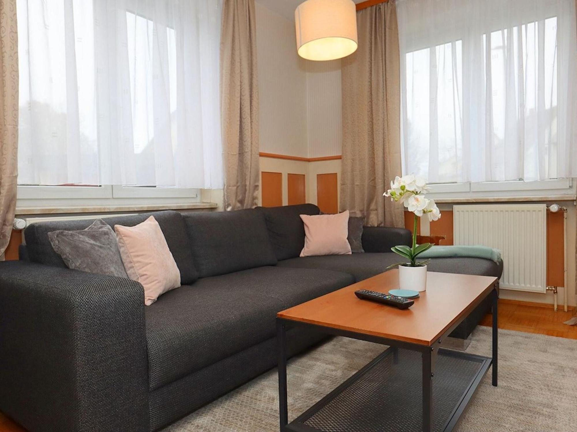 Cozy Apartment In Schwenningen With Garden Villingen-Schwenningen Buitenkant foto